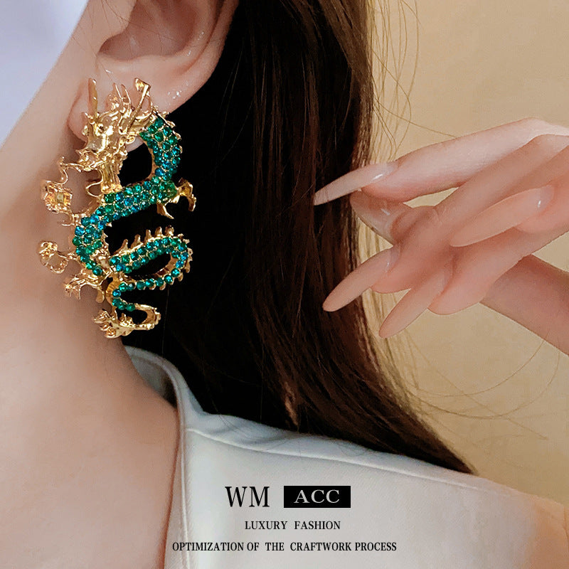 Fashionable Dragon-Shaped Zirconia Ear Cuffs for Women Stainless Steel Plated with Real Gold No-Piercing Ear Bone Clips