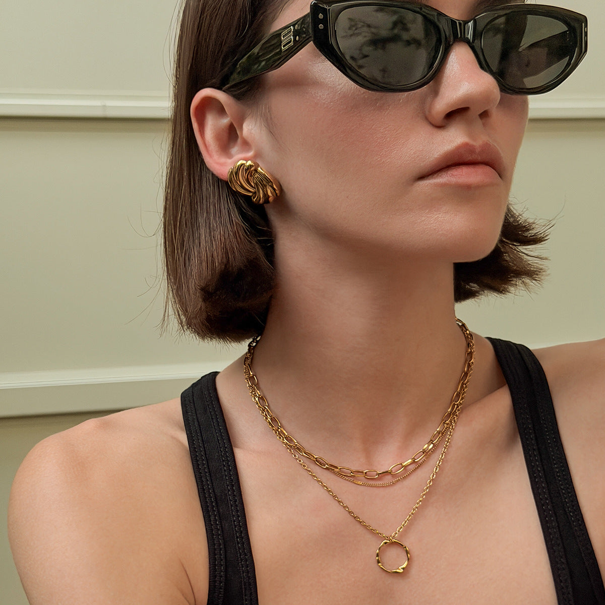 Hip-hop Sweet 18K Gold Plated Geometric Round Stainless Steel Pendant Necklace for Women