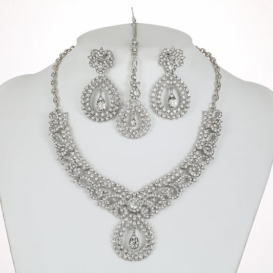 Conjunto de Collar Exagerado Vintage de Aleación para Mujer con Acabado Bañado, Detalles de Cristal y Cadena a la Clavícula — Conjunto de Joyas de Tres Piezas que Incluye Pendientes y Colgante