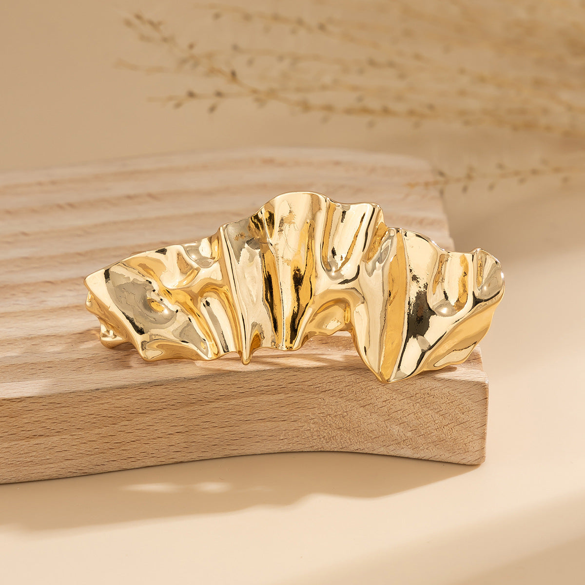 Minimalist Plated Alloy Geometric Folded Hair Clip for Women