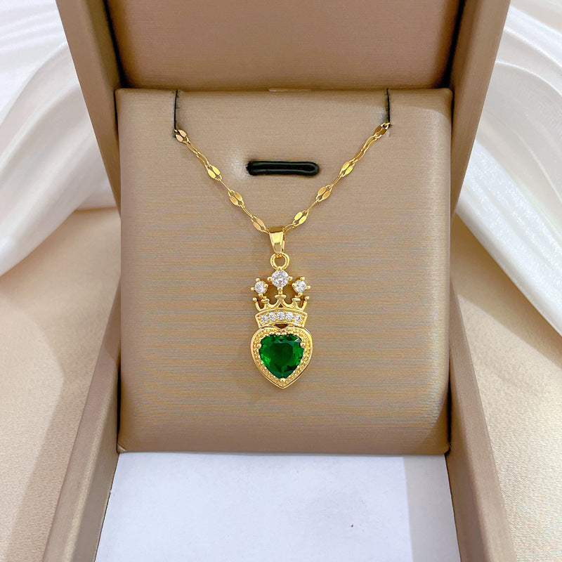 Collana con ciondolo a corona geometrica in acciaio al titanio di lusso per donna con intarsio di strass e delicata catena clavicola