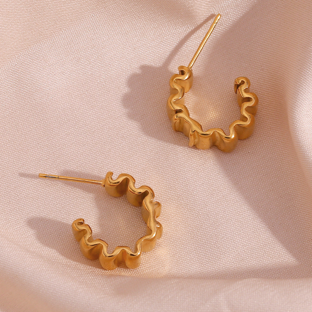 Minimalist Geometric Stainless Steel Plated 18K Gold Folded Flower C-Shaped Earrings for Women
