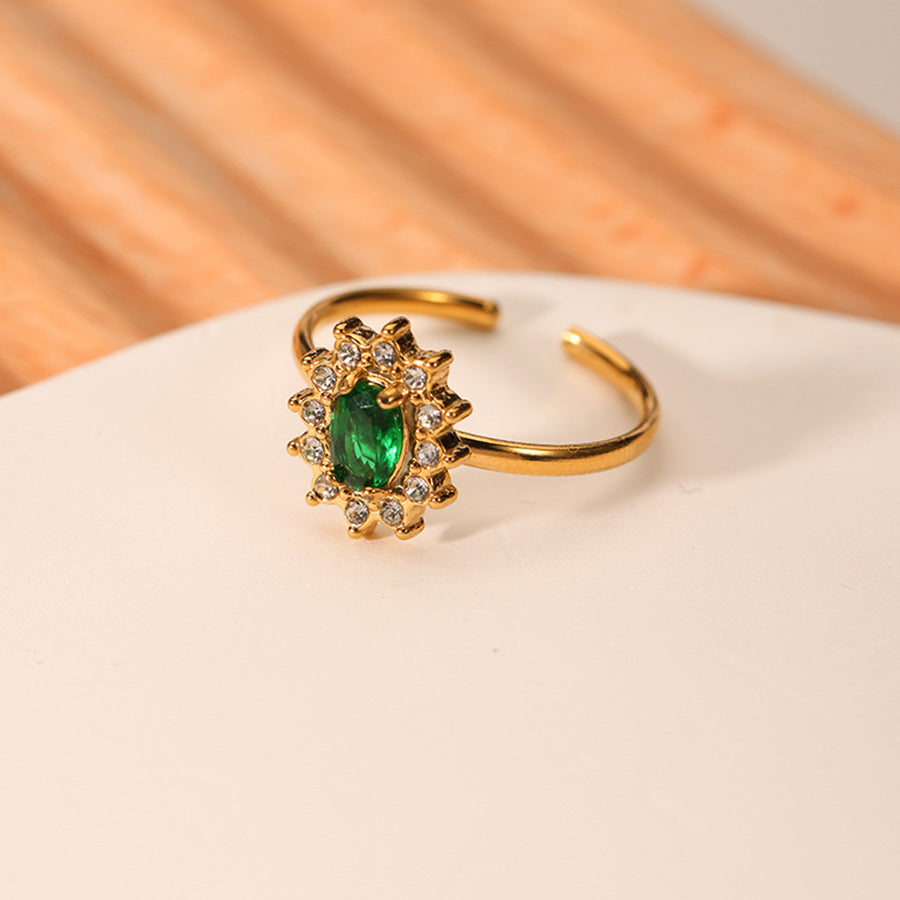 Anello da donna in acciaio inossidabile a forma di girasole minimalista con intarsio in zirconi cubici e placcatura sottovuoto in oro 18 carati