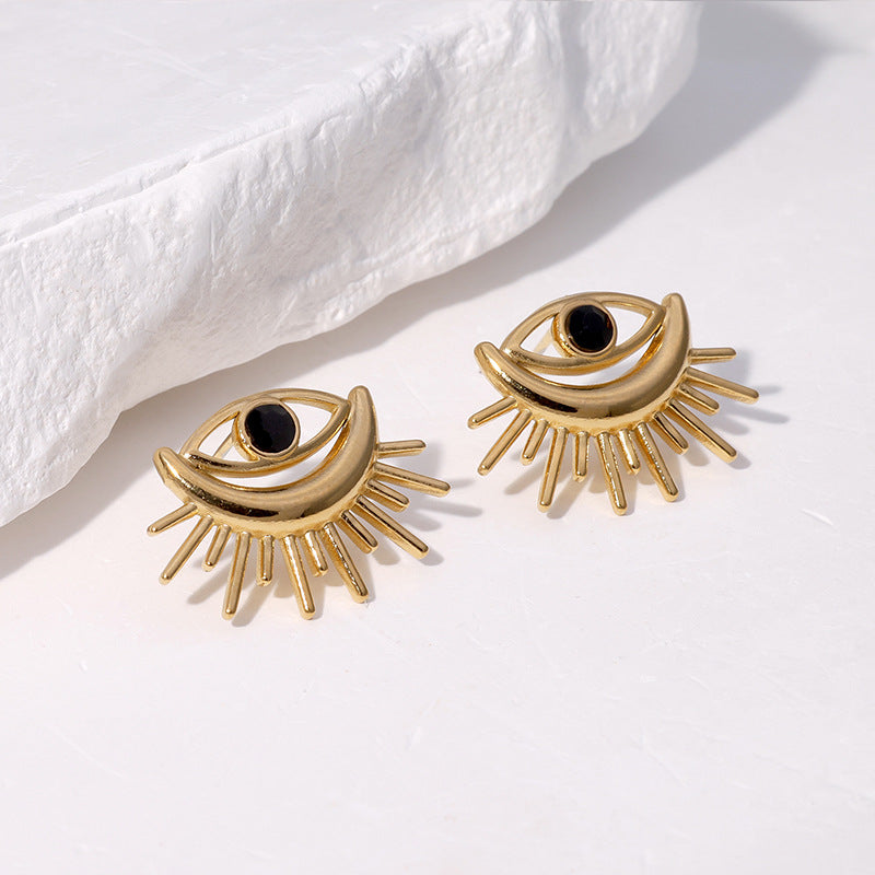 Orecchini a perno geometrici minimalisti in acciaio inossidabile placcati oro 18 carati, acciaio al titanio ipoallergenico, con accento a cuore, finitura elegante di lusso retrò