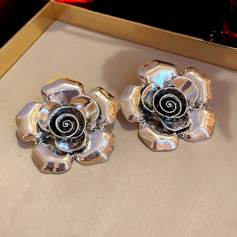 Orecchini da donna vintage floreali geometrici con perle, finitura smaltata, in rame placcato e perni in acciaio inossidabile