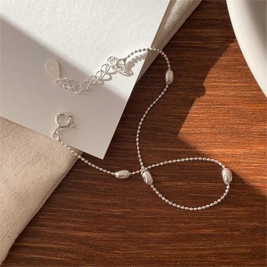 Pulsera Minimalista de Plata de Ley 925 con Cuentas Geométricas de Olivo