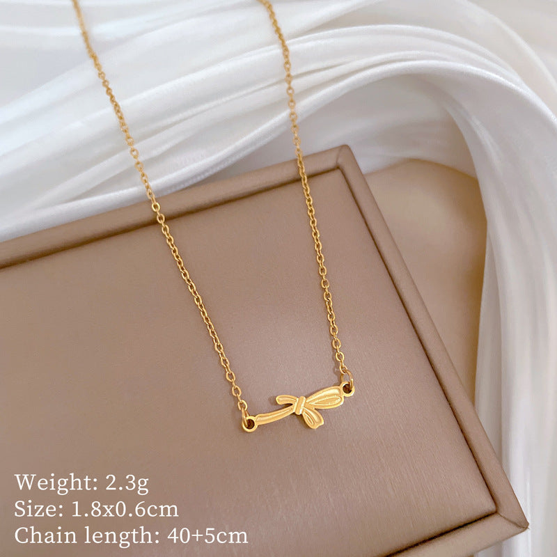 Minimalist Titanium Steel Butterfly Pendant Necklace for Women and Men, Gold-Plated Clavicle Chain with Geometric Design