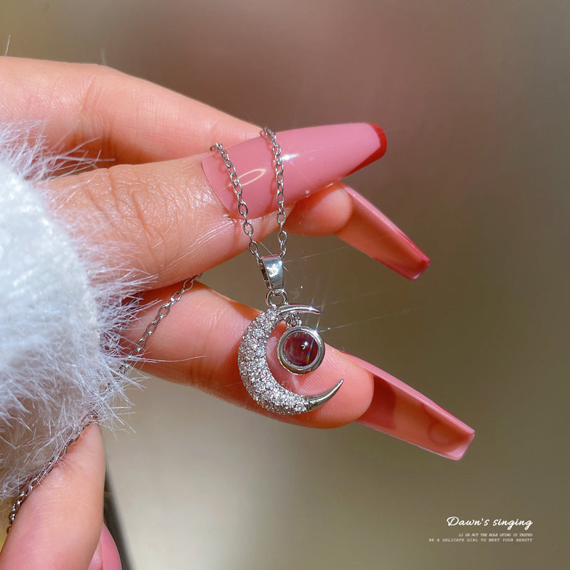 Collana con Ciondolo a Luna Geometrica Bohemien in Acciaio al Titanio da Donna con Motivo a Stella e Catena Regolabile in Titanio