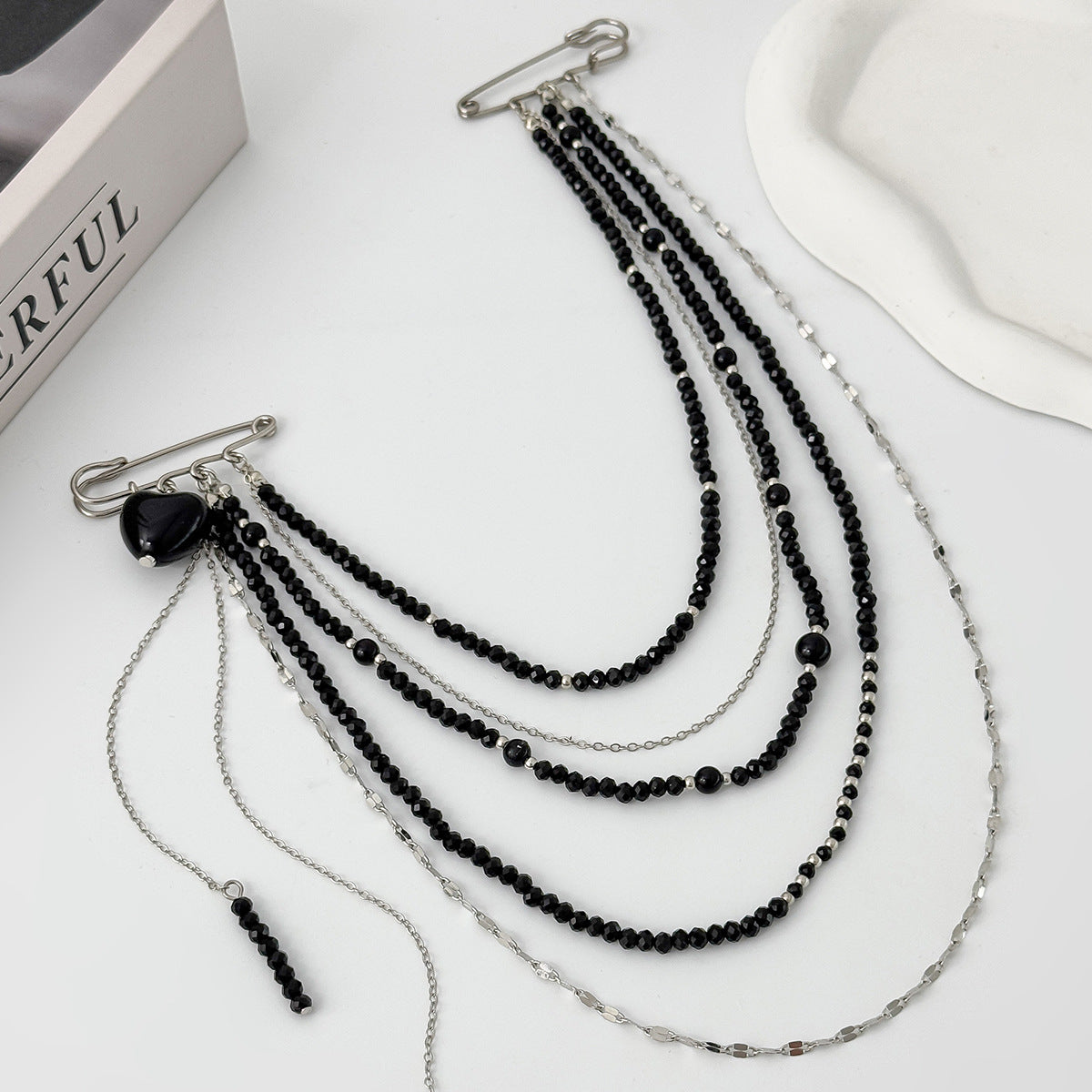 Hip-hop Star Plated Iron Brooch with Tassel Chain for Women