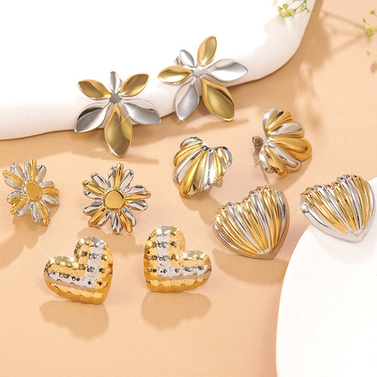 Elegantes Pendientes de Corazón Floral de Acero Inoxidable Bañados en Oro para Mujer