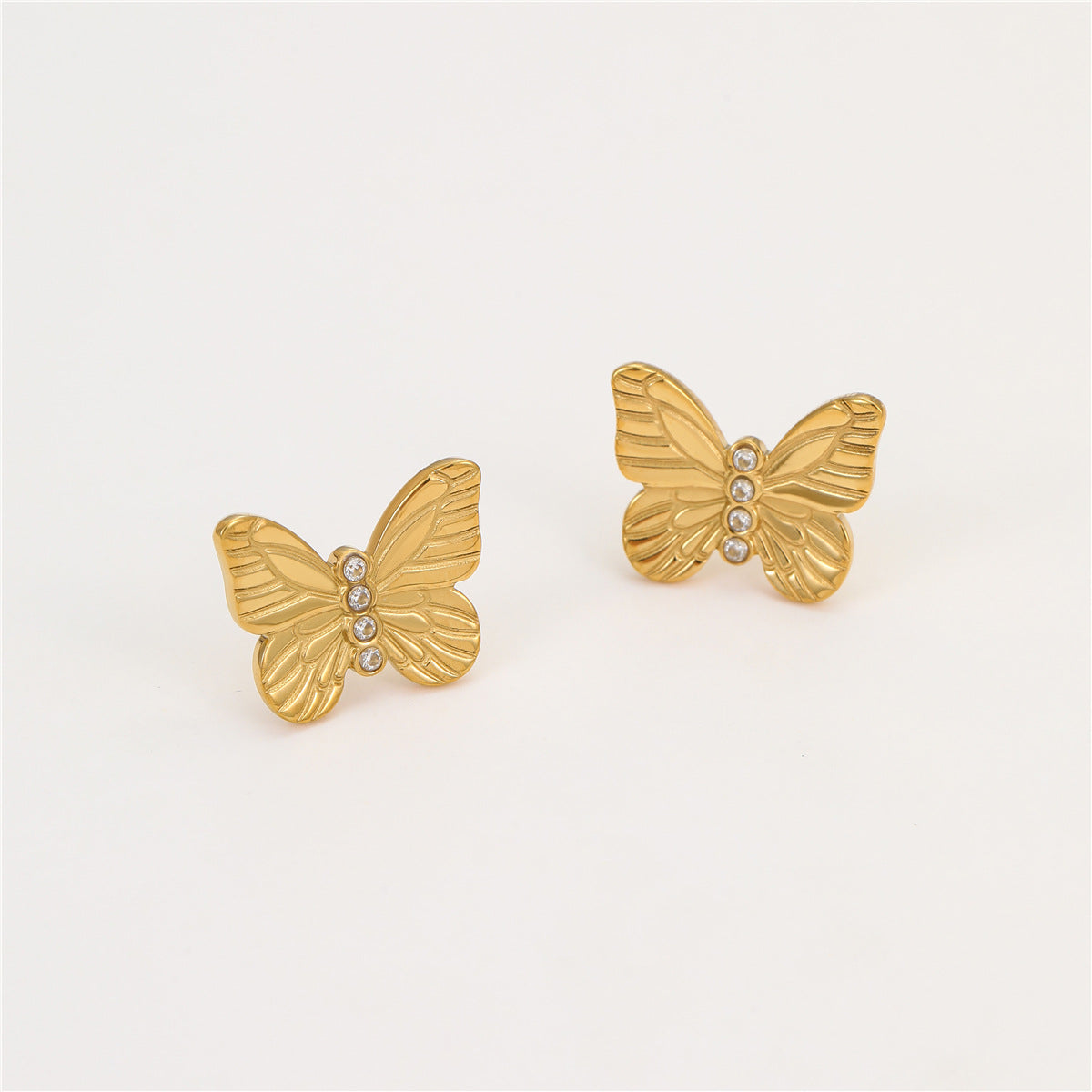 Juego de collar y pendientes de mariposa de acero inoxidable chapado en oro de 18 quilates a la moda para mujer