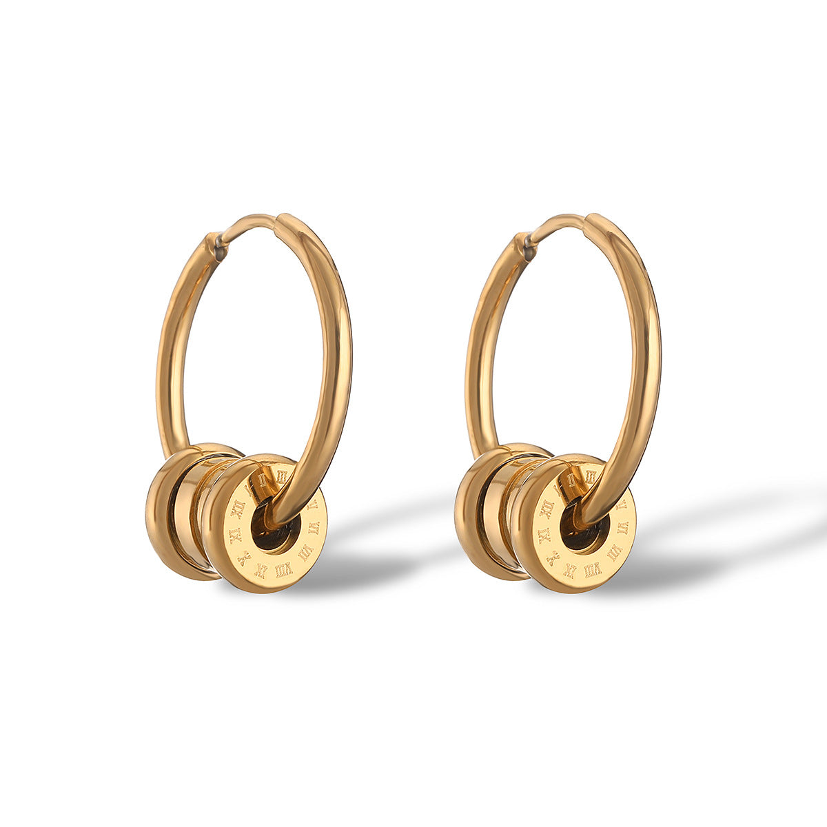 Orecchini a cerchio irregolari da donna in acciaio al titanio placcato oro 18 carati con micro pavé geometrico minimalista