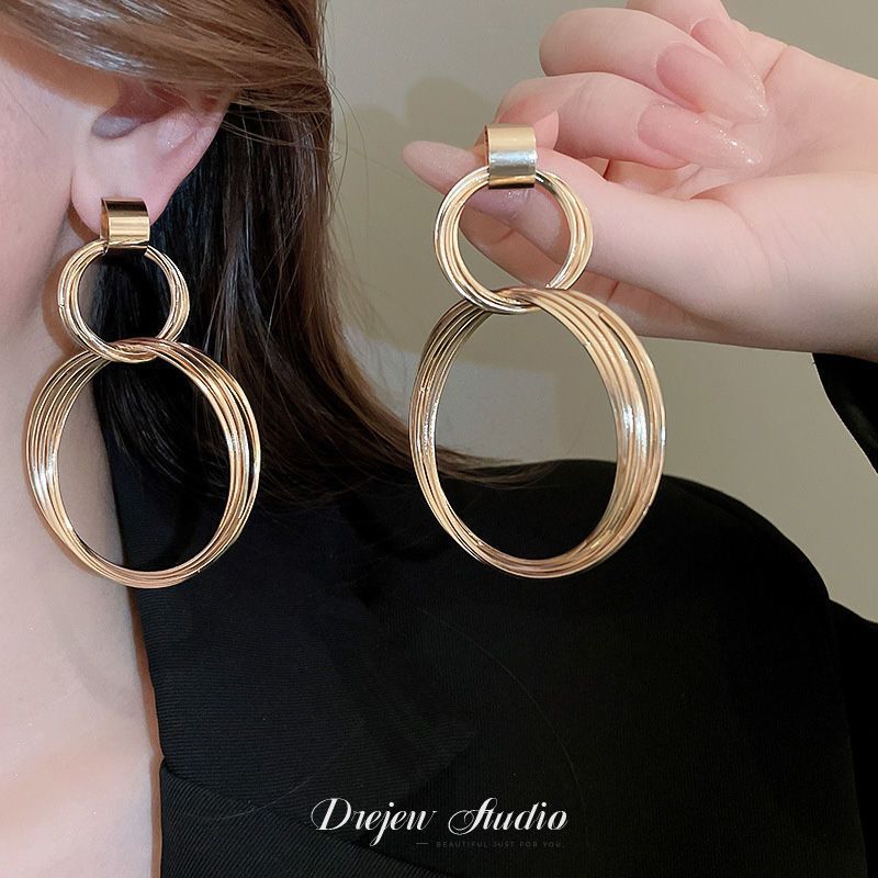 Orecchini a Cerchio Geometrici in Ferro Placcato Argento da Donna, Stile Minimalista Casual per Ufficio, Gioielli Eleganti di Ispirazione Vintage per Tutti i Giorni