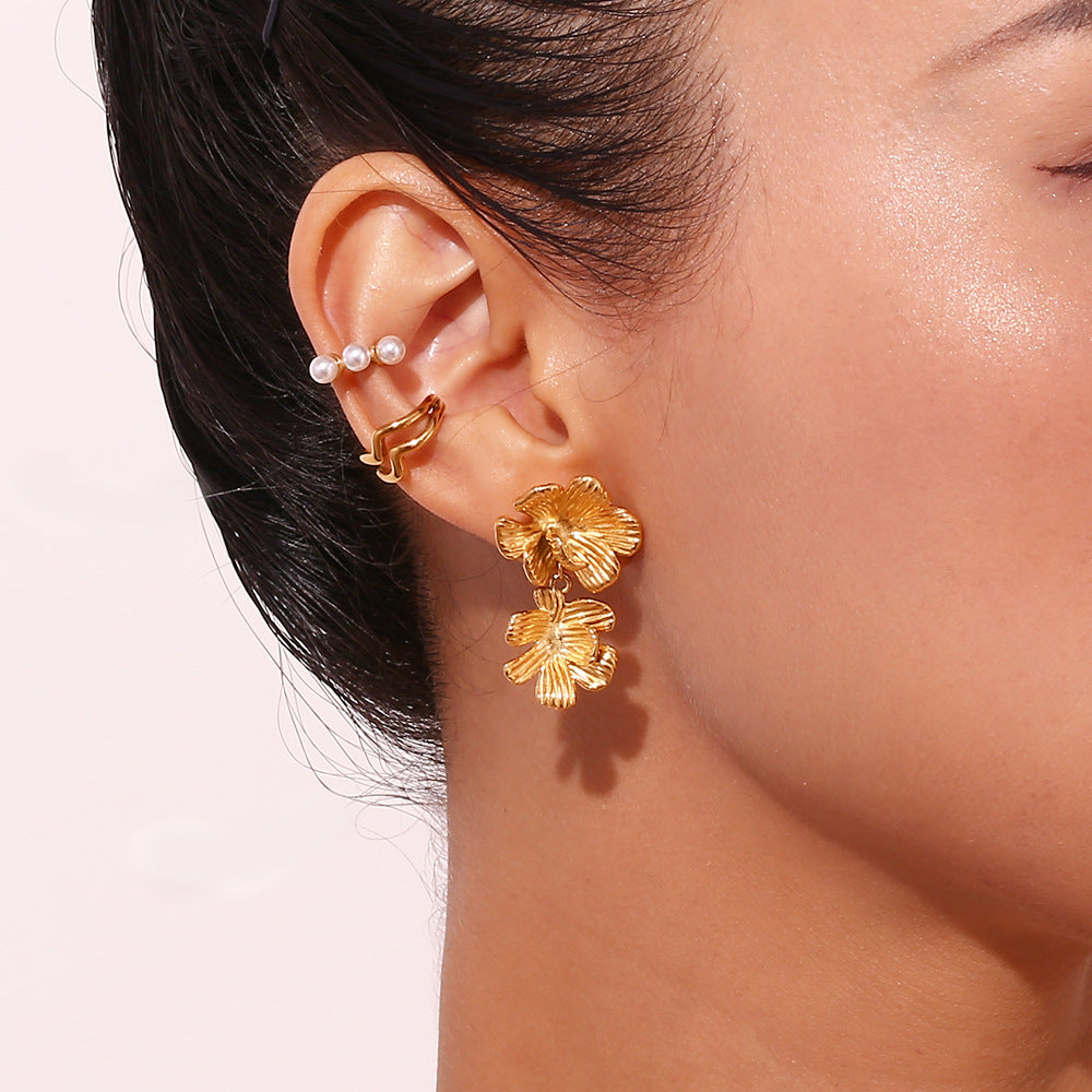 Pendientes de acero inoxidable geométricos de inspiración vintage con chapado en oro de 18 quilates, diseño colgante de lágrima texturizada y rectangular para mujer