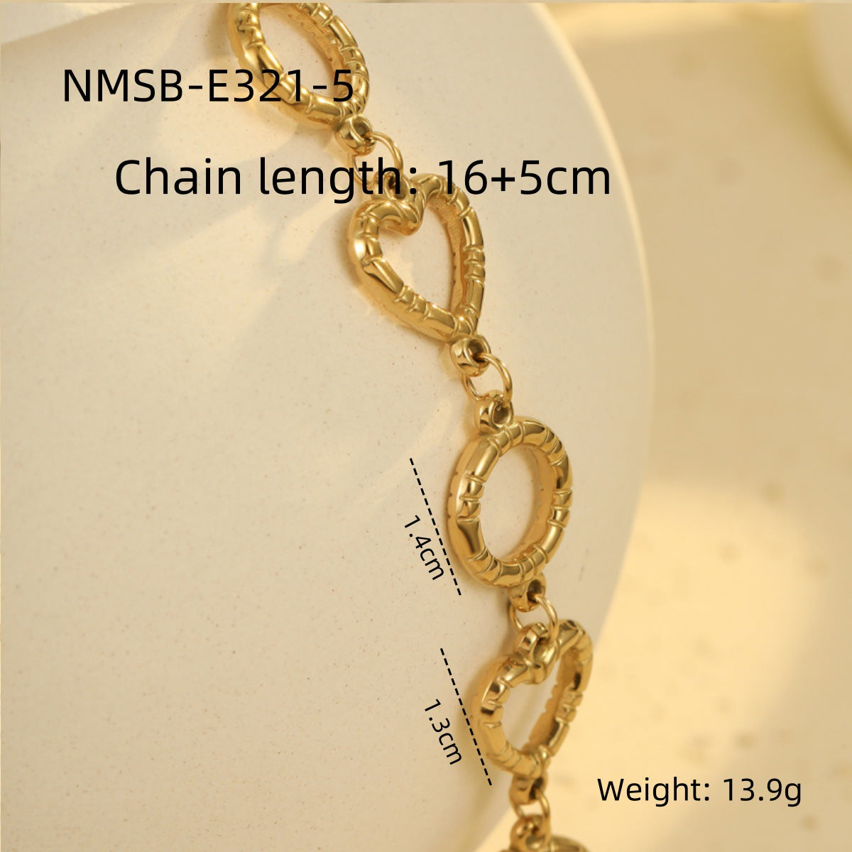 Fashionable Minimalist Heart-Shaped Stainless Steel Tassel Bracelet with Plated Finish and Small Round Pendant