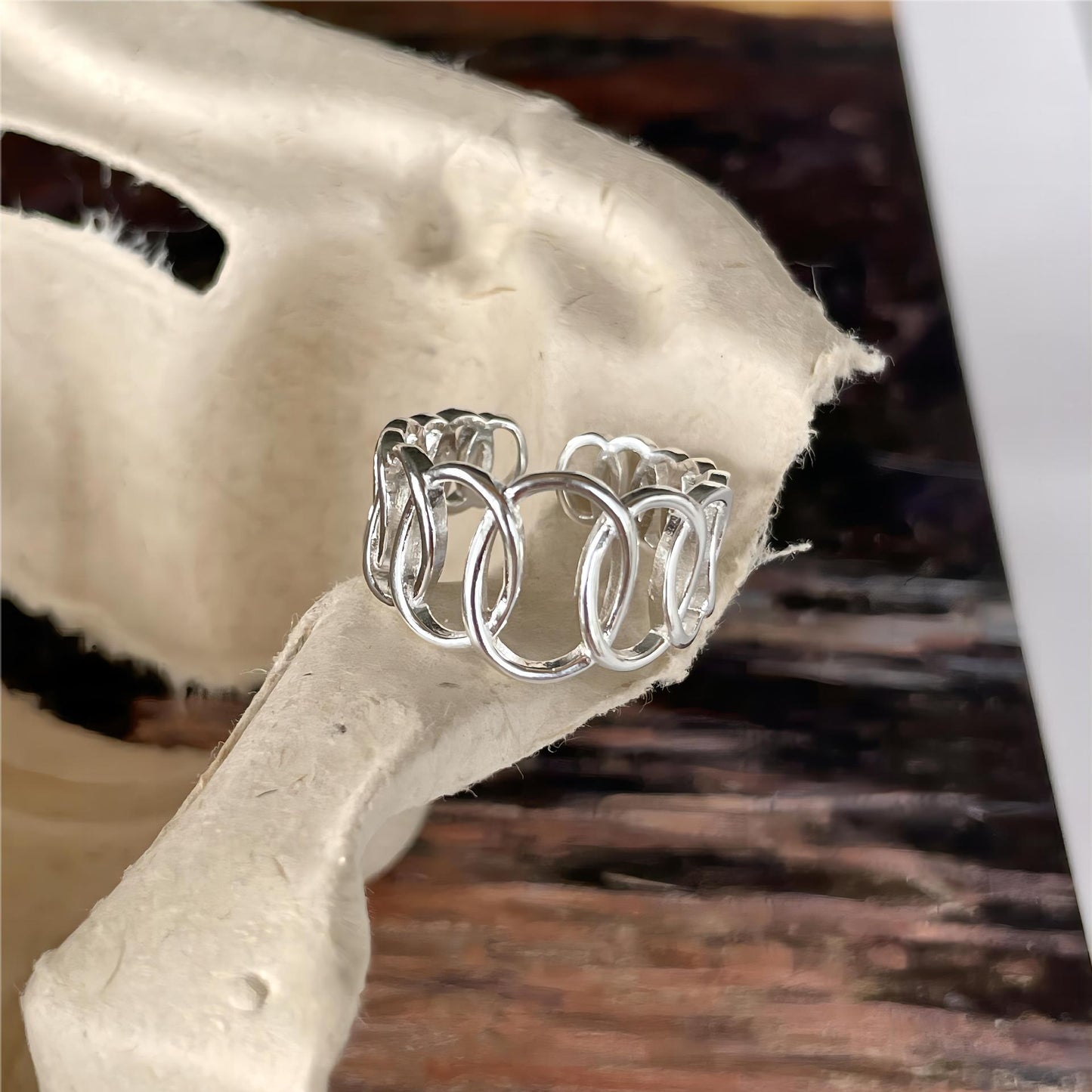Minimalist Sweet 925 Sterling Silver Geometric Hollow Oval Ring for Women