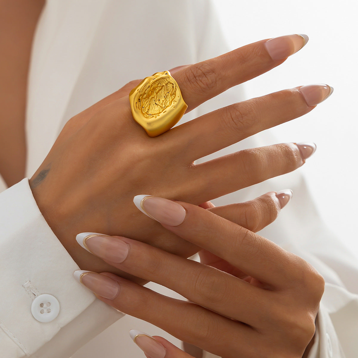 Minimalist Geometric Irregular Wave Plated Zinc Alloy Ring Set for Women