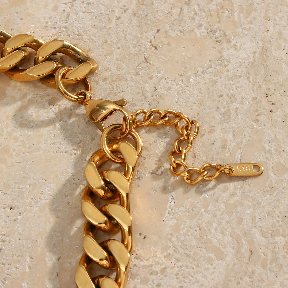 Fashionable Geometric Stainless Steel Cuban Chain Necklace for Women with Plated Finish