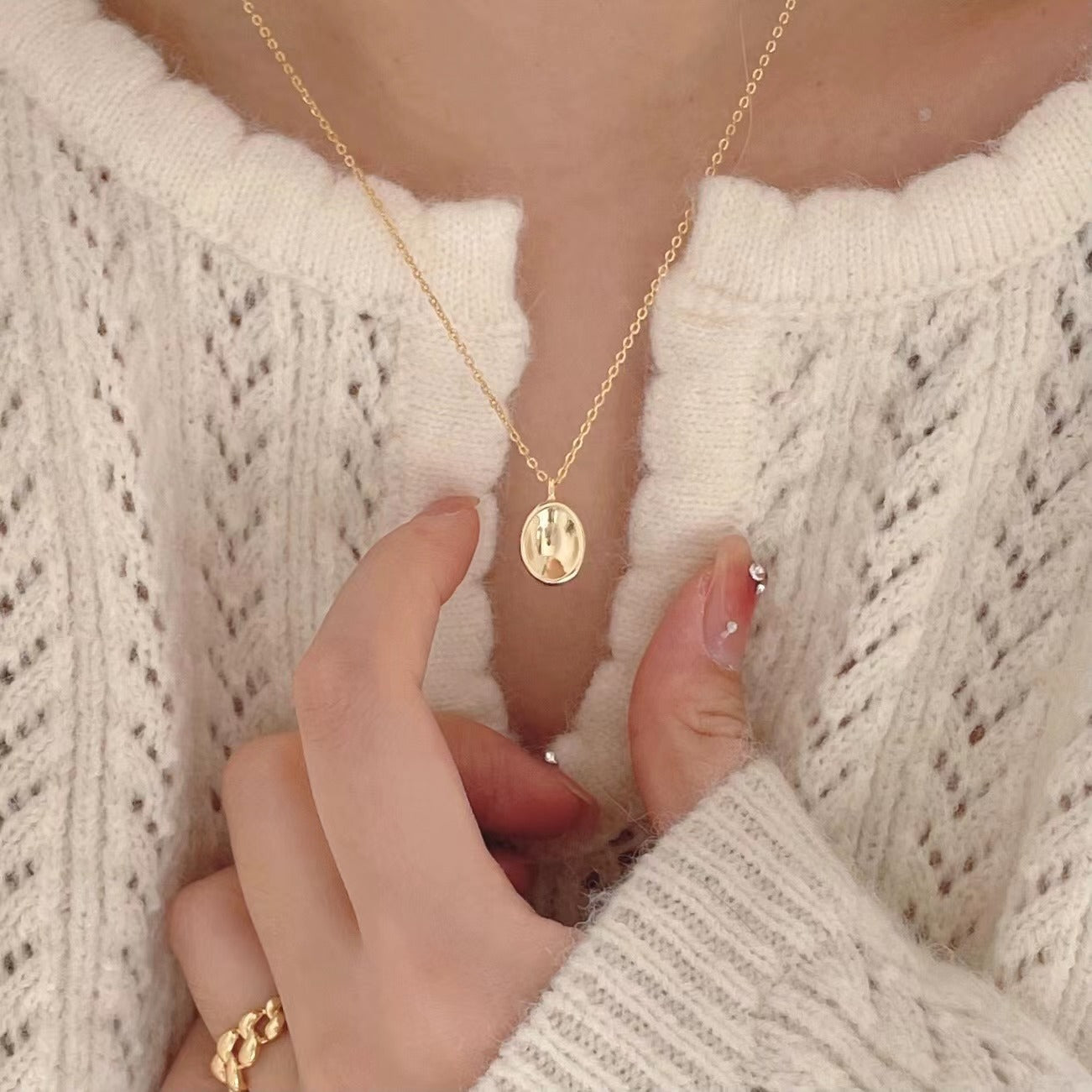 Collana geometrica minimalista in argento con catena di perline in argento sterling 925 e ciondolo ovale