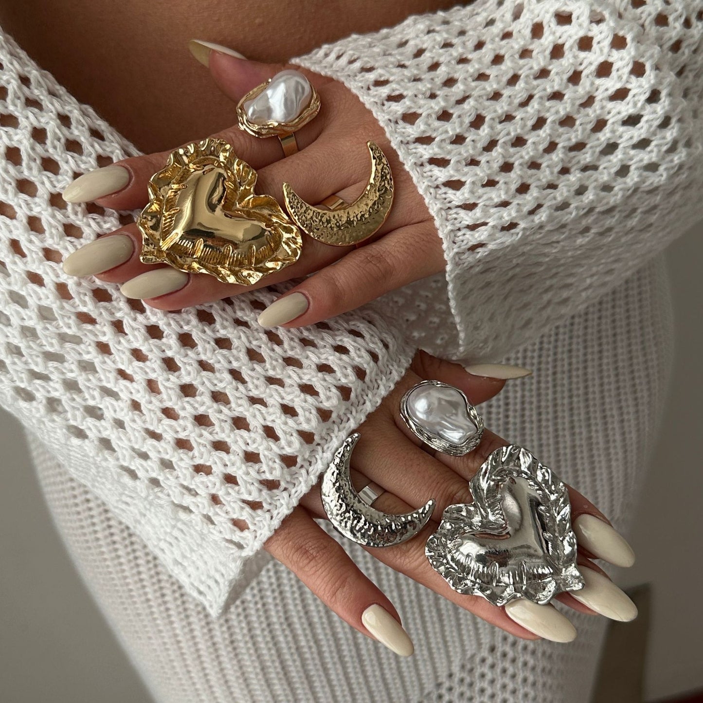 Exaggerated Textured 3D Heart Geometric Alloy Ring for Women