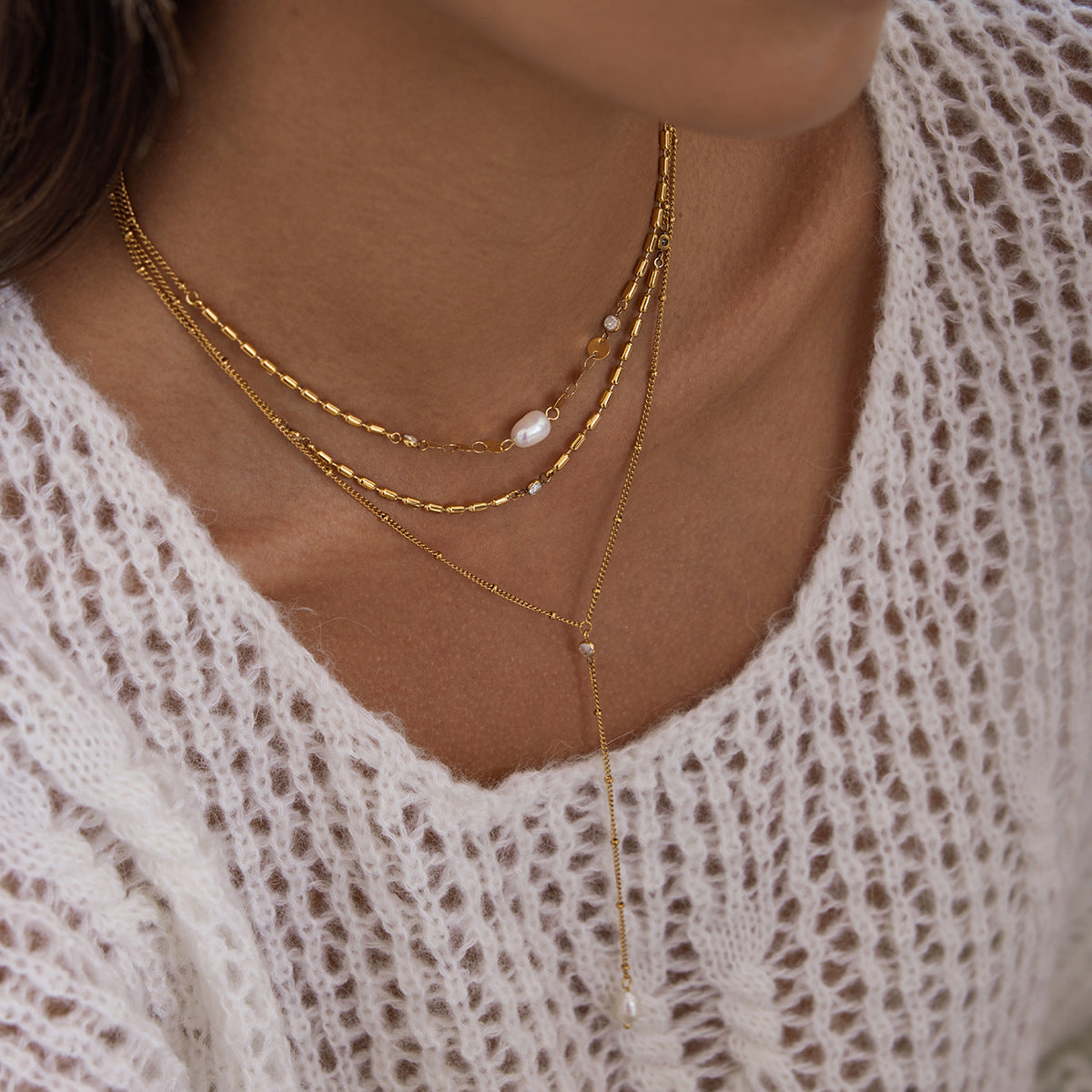 Collana a Y da donna in acciaio inossidabile con pendente a stella geometrico minimalista, ciondolo in titanio e finitura galvanizzata