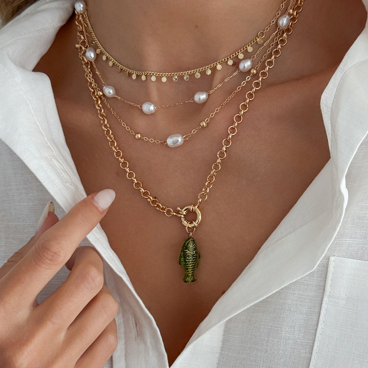 Sweet Plated Brass Animal Fish Resin Pendant Ball Chain Necklace Charm Bar for Women
