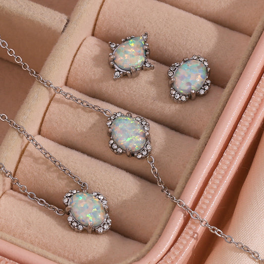 Set collana con ciondolo ovale a petalo floreale vintage con catena in acciaio inossidabile e ciondoli in acciaio al titanio per donna