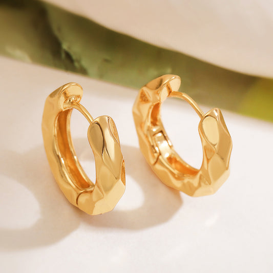 Pendientes de aro de cobre de estilo vintage geométrico con detalles de micropavé para mujer