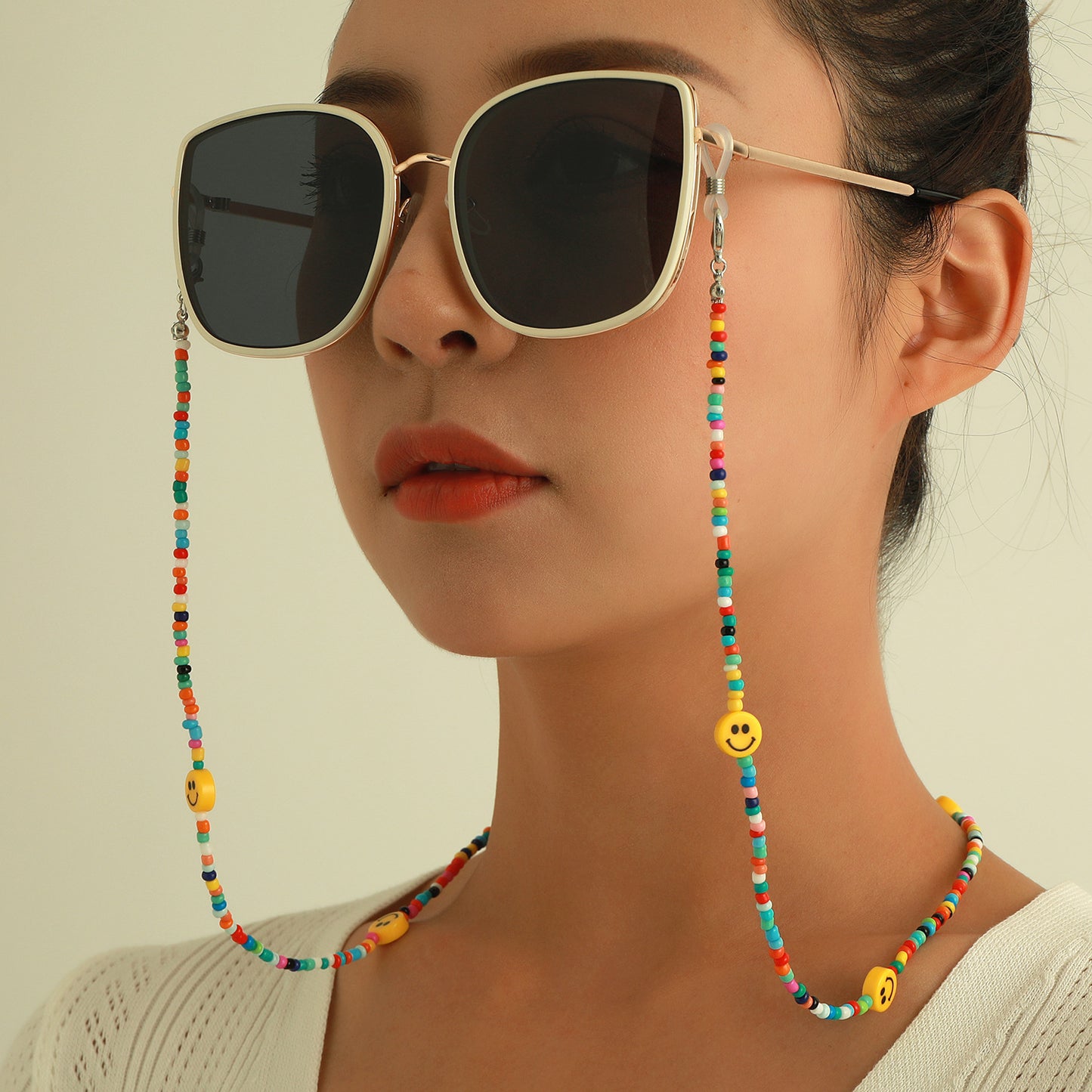 Colorful Acrylic Beaded Eyeglass Chain with Smiley Face Pattern for Women