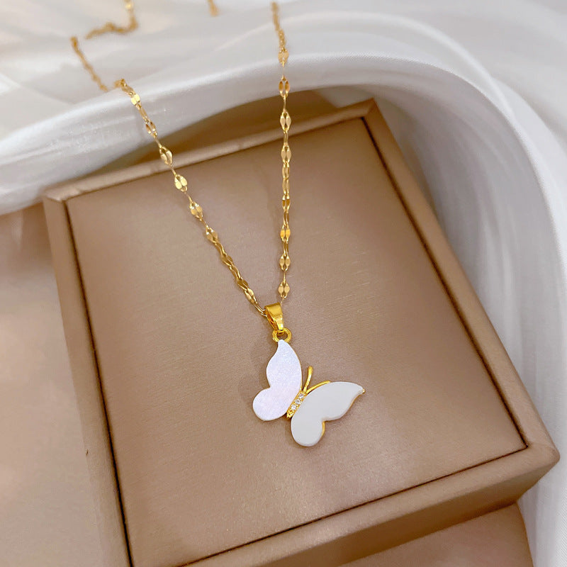 Collana con Pendente a Farfalla in Acciaio al Titanio Minimalista di Lusso con Madreperla per Donna, Delicata Catenina con Strass Intarsiati