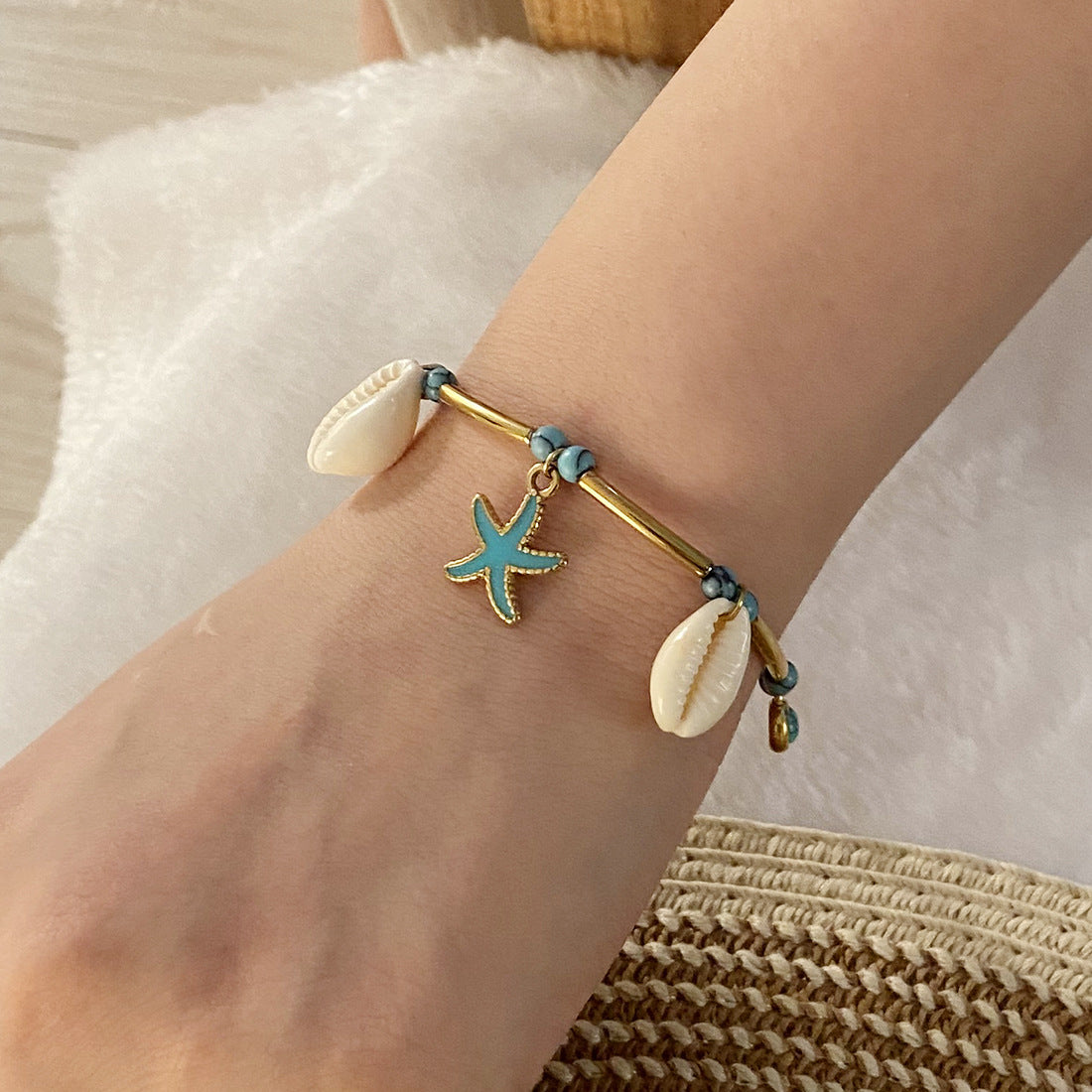 Bracciale alla moda con tartaruga e stella marina in acciaio inossidabile con dettagli turchesi da donna