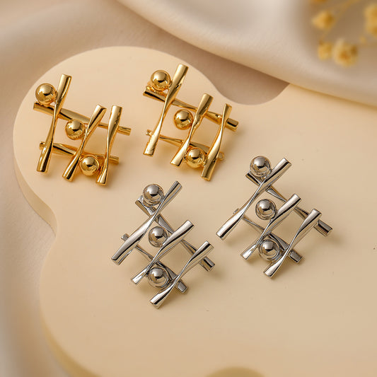 Orecchini a perno geometrici irregolari alla moda per donna in rame con placcatura in oro vero, design di lusso minimalista
