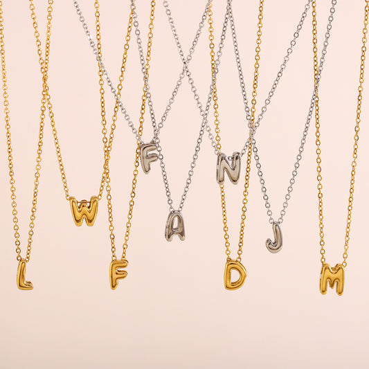 Fashionable Minimalist Letter Pendant Necklace in Stainless Steel with 18K Gold Plating for Women