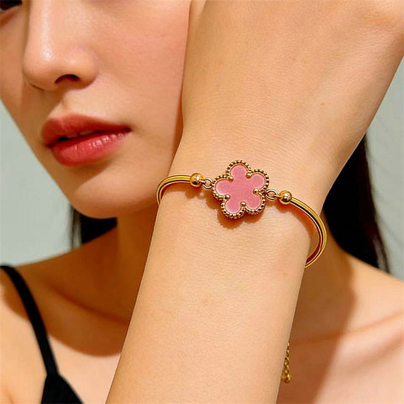 Luxury Elegant Gold Plated Floral Titanium Steel Bracelet for Women and Men