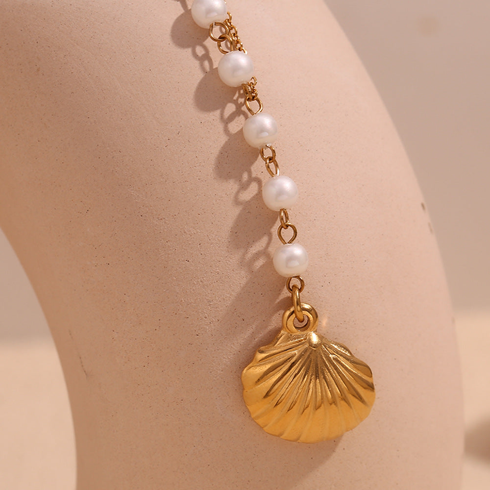 Collar con colgante geométrico de acero inoxidable de inspiración vintage con chapado en oro de 18 quilates y diseño inspirado en conchas para mujer