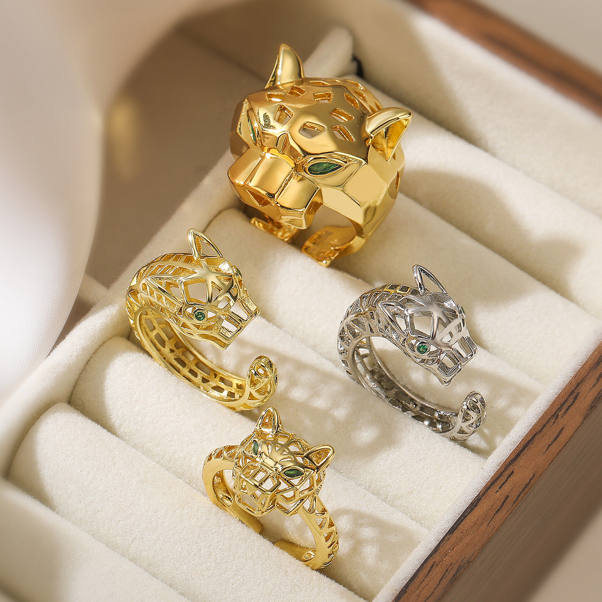 Minimalist Geometric Leopard Hollow-Out Ring for Women in Brass with Gold Plating