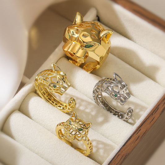 Anillo minimalista geométrico de leopardo calado para mujer en latón con baño de oro