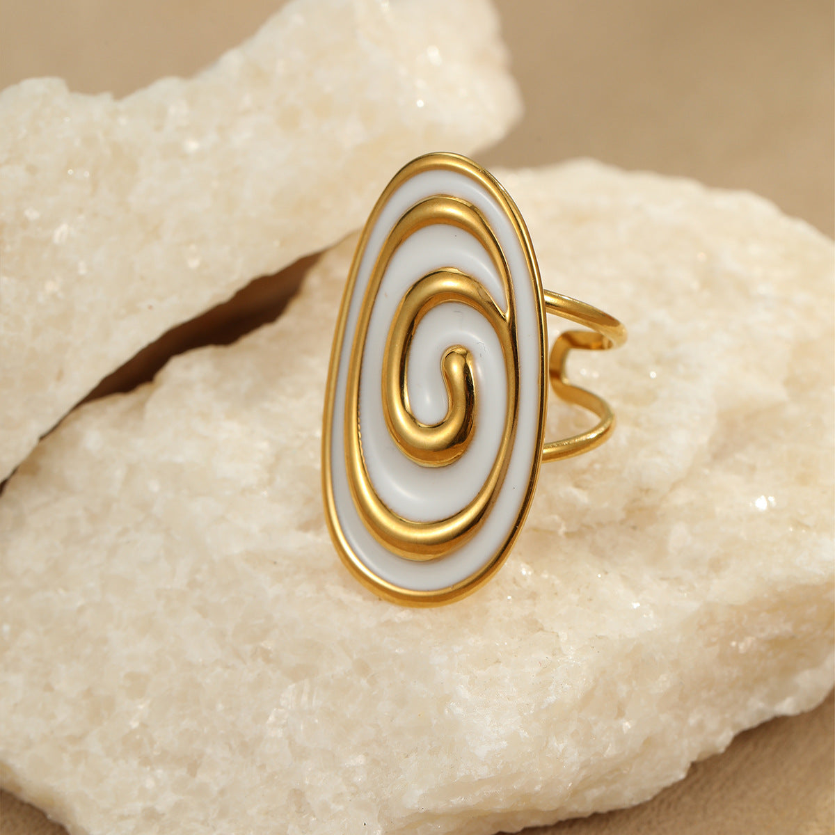 Orecchini e Anello da Donna Placcati in Acciaio Inossidabile con Design Ovale alla Moda, Set di Gioielli Minimalisti Estivi