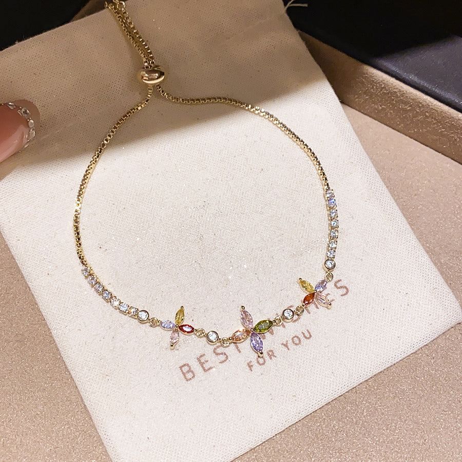 Luxury Elegant Oval Geometric Cubic Zirconia Inlaid Brass Bracelet for Women