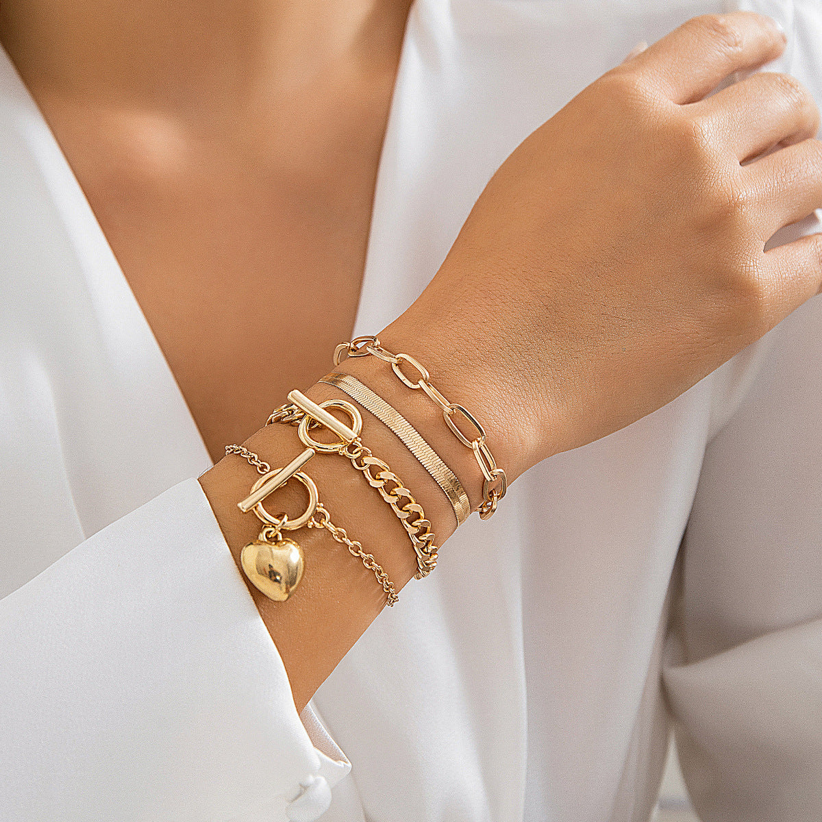 Bracciale a maglie Snake in Lega a Forma di Cuore Geometrico Punk con Finitura Placcata per Donna