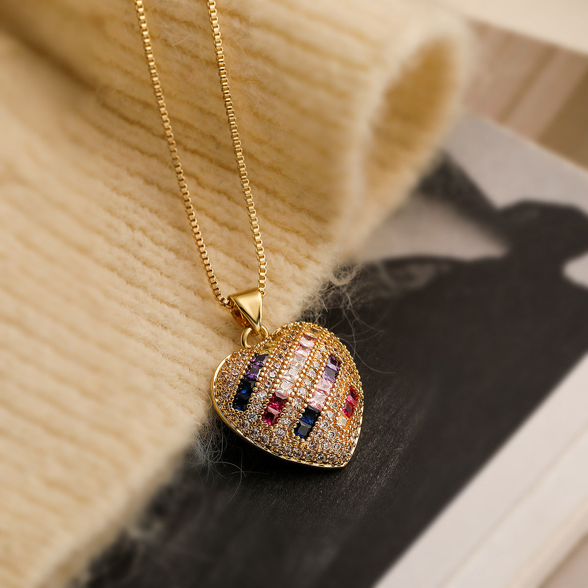 Minimalist Heart-Shaped Copper Pendant Necklace with Genuine Gold Plating and Zircon Inlay for Women