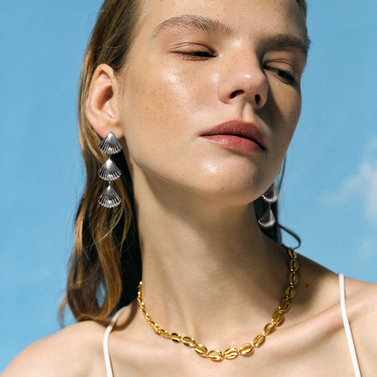 Elegant Stainless Steel Shell Earrings with Titanium Steel Posts Gold Plated Fashion Jewelry for Women