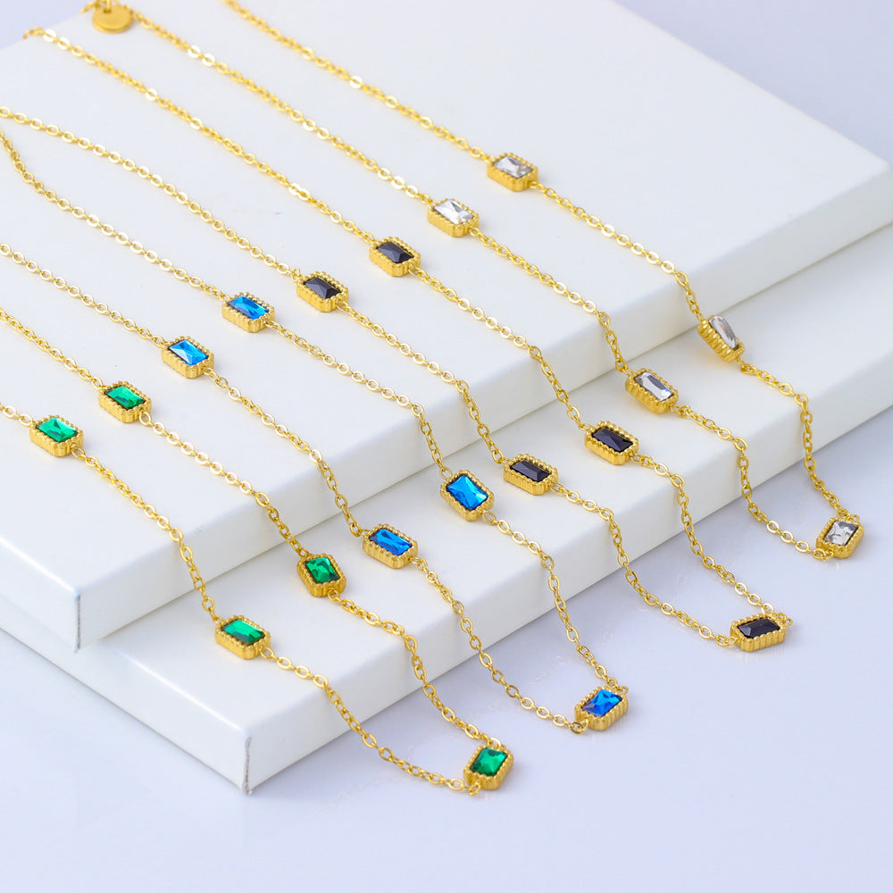 Collana minimalista geometrica da donna in acciaio al titanio con placcatura in oro e zirconi colorati