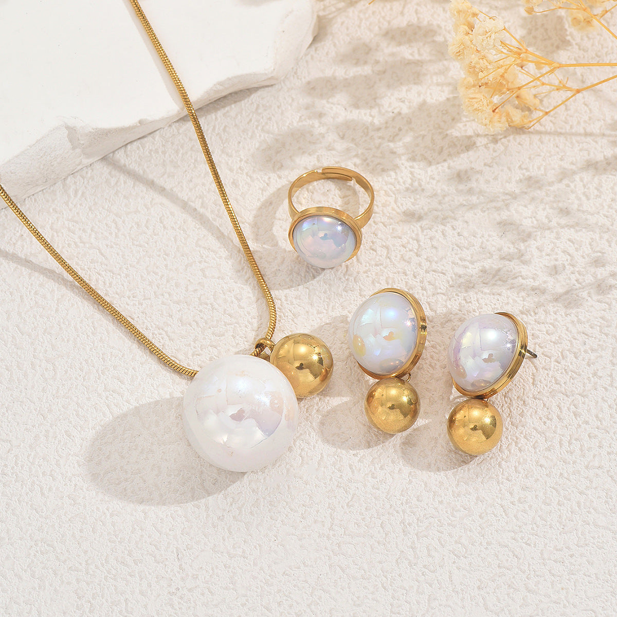 Conjunto de collar, pendientes y anillo de moda geométrica para mujer con incrustaciones de perlas, joyería de cobre, guardapelo y cadena