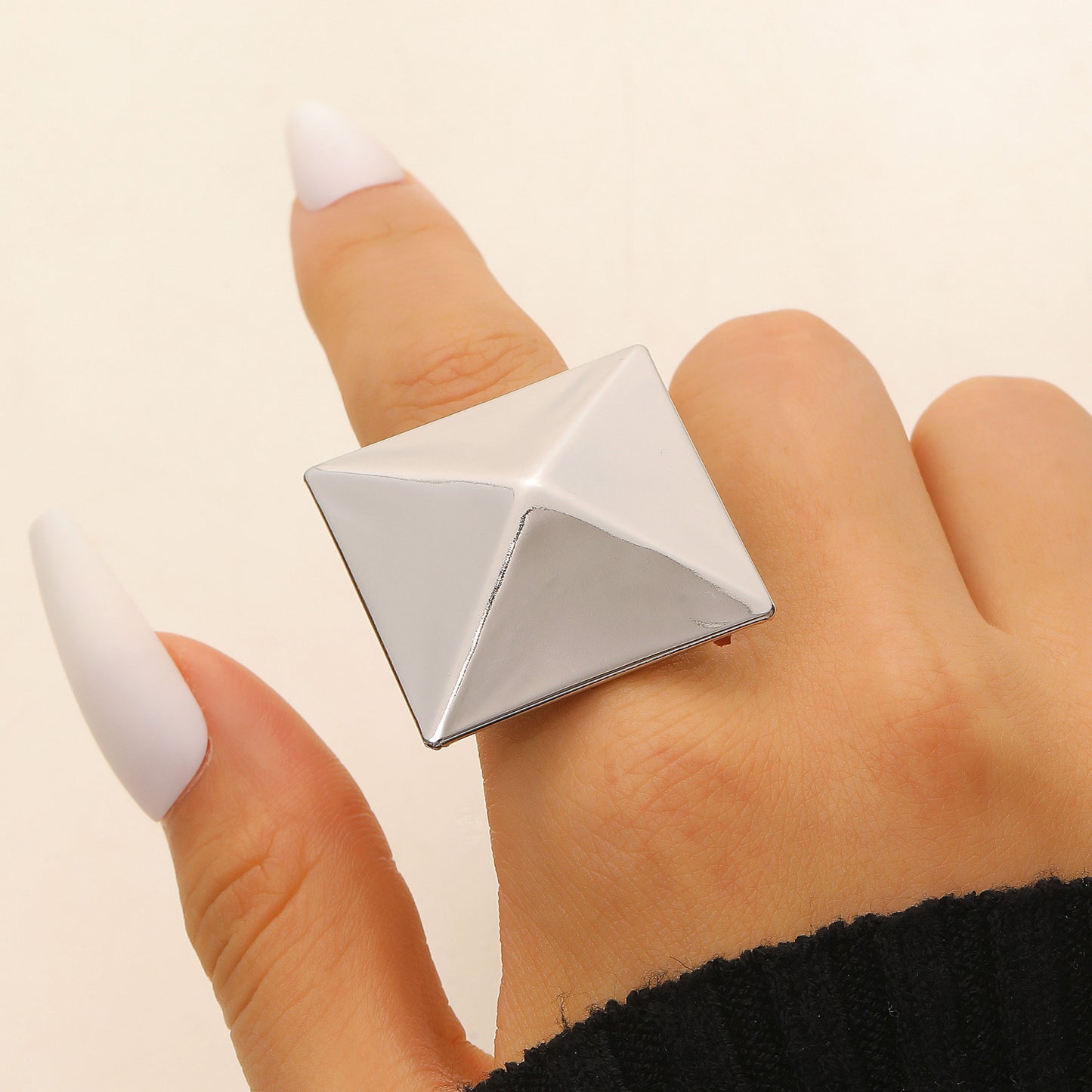 Anello Aperto da Donna a Goccia d'Olio Placcato in Lega con Motivo Floreale Geometrico Esagerato