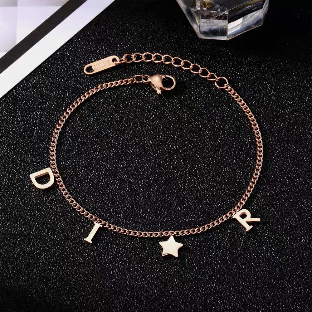 Braccialetto Minimalista a Stella in Acciaio al Titanio da Donna con Intarsio di Strass, Design Regolabile