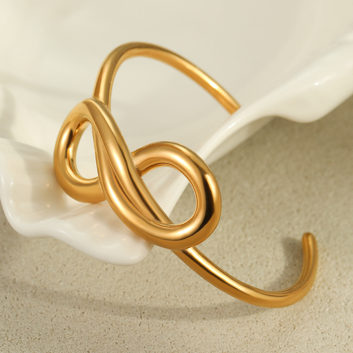 Minimalist Geometric Stainless Steel Bracelet with 18K Gold Plating for Women