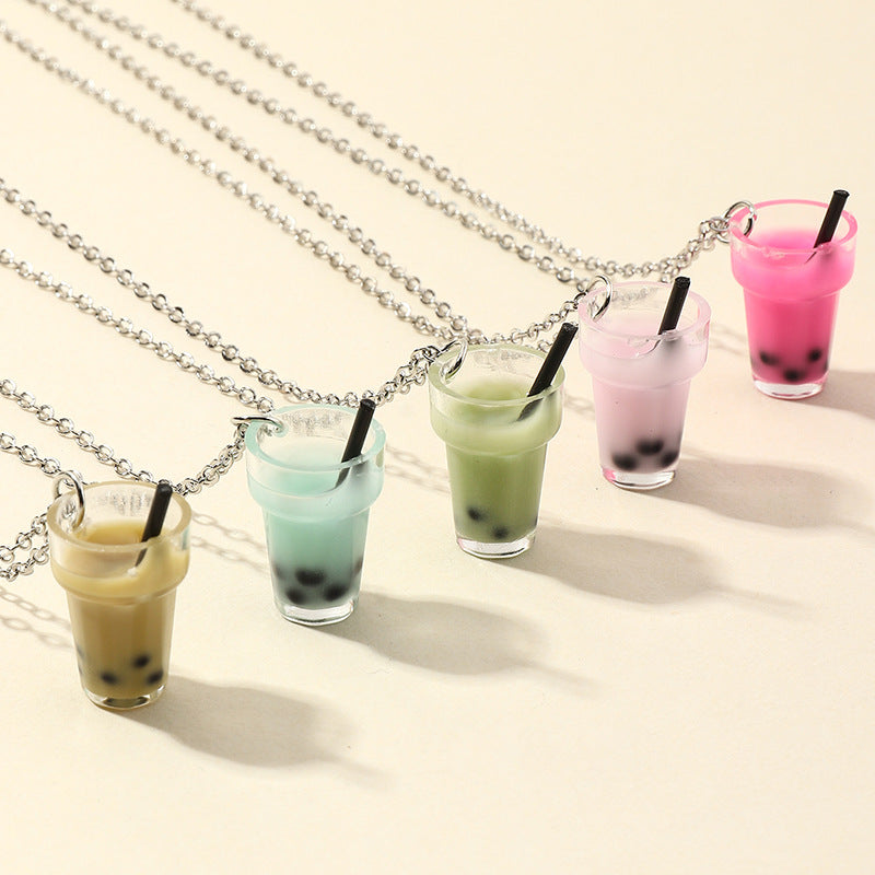 Collar colgante de té con leche de dibujos animados para niños con dije de resina y diseño de cadena de serpiente