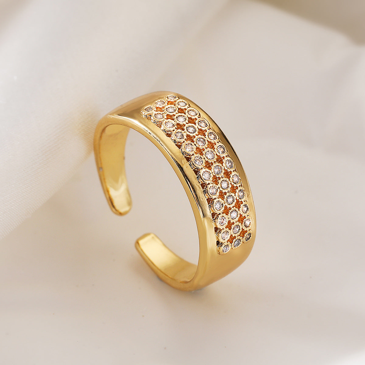 Geometric Open Ring for Women with Copper Base and Real Gold Plating, Micro-Paved Zirconia, Irregular Design, Fashionable Minimalist Style
