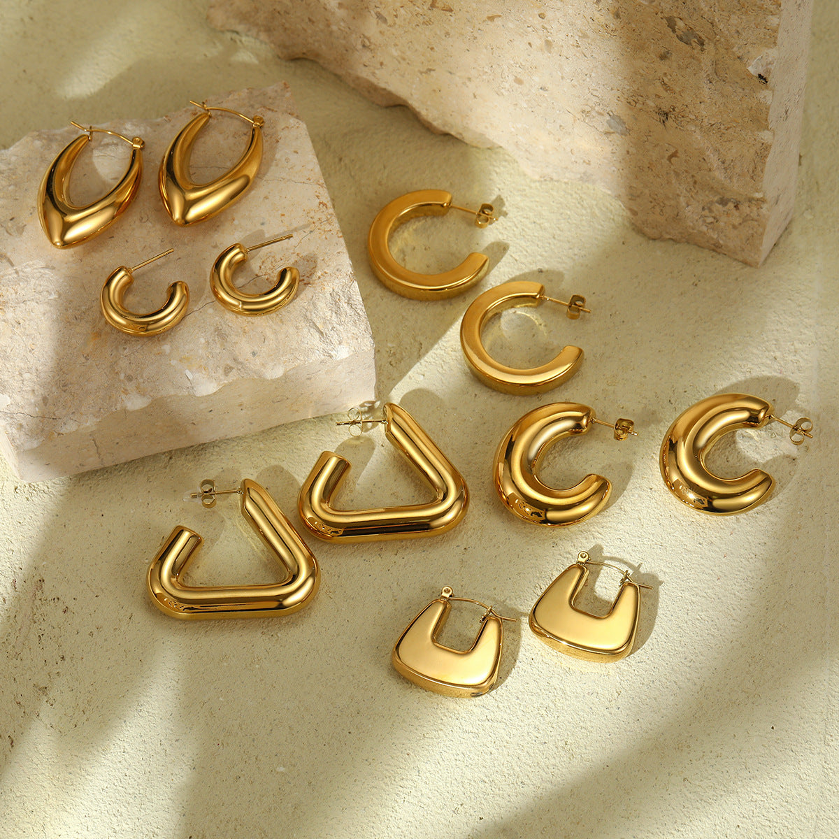 Orecchini geometrici a triangolo in acciaio inossidabile con placcatura in oro 18 carati da donna